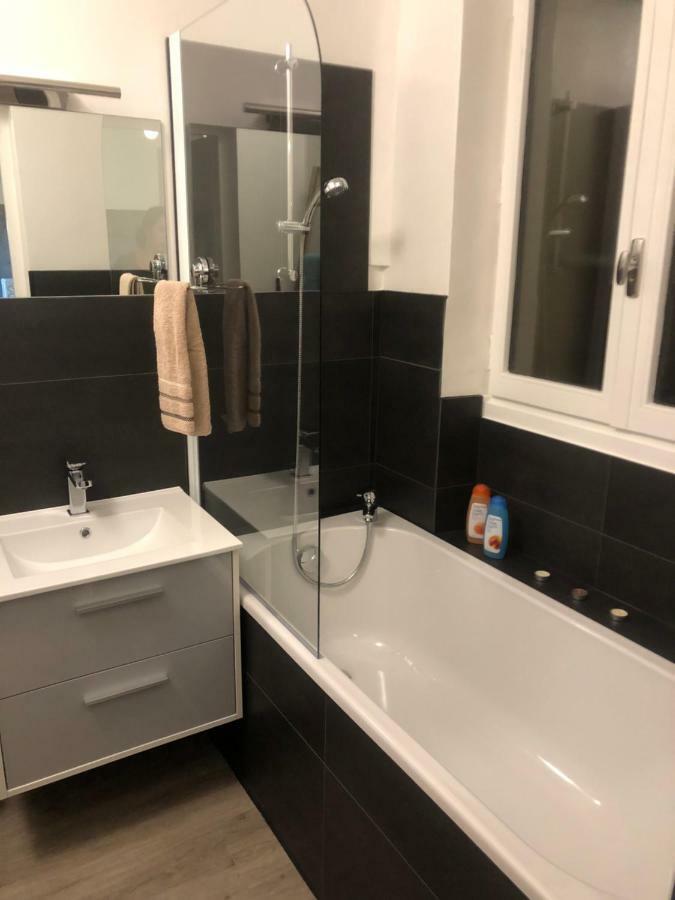 Appartement Tout Confort אוז'ין מראה חיצוני תמונה